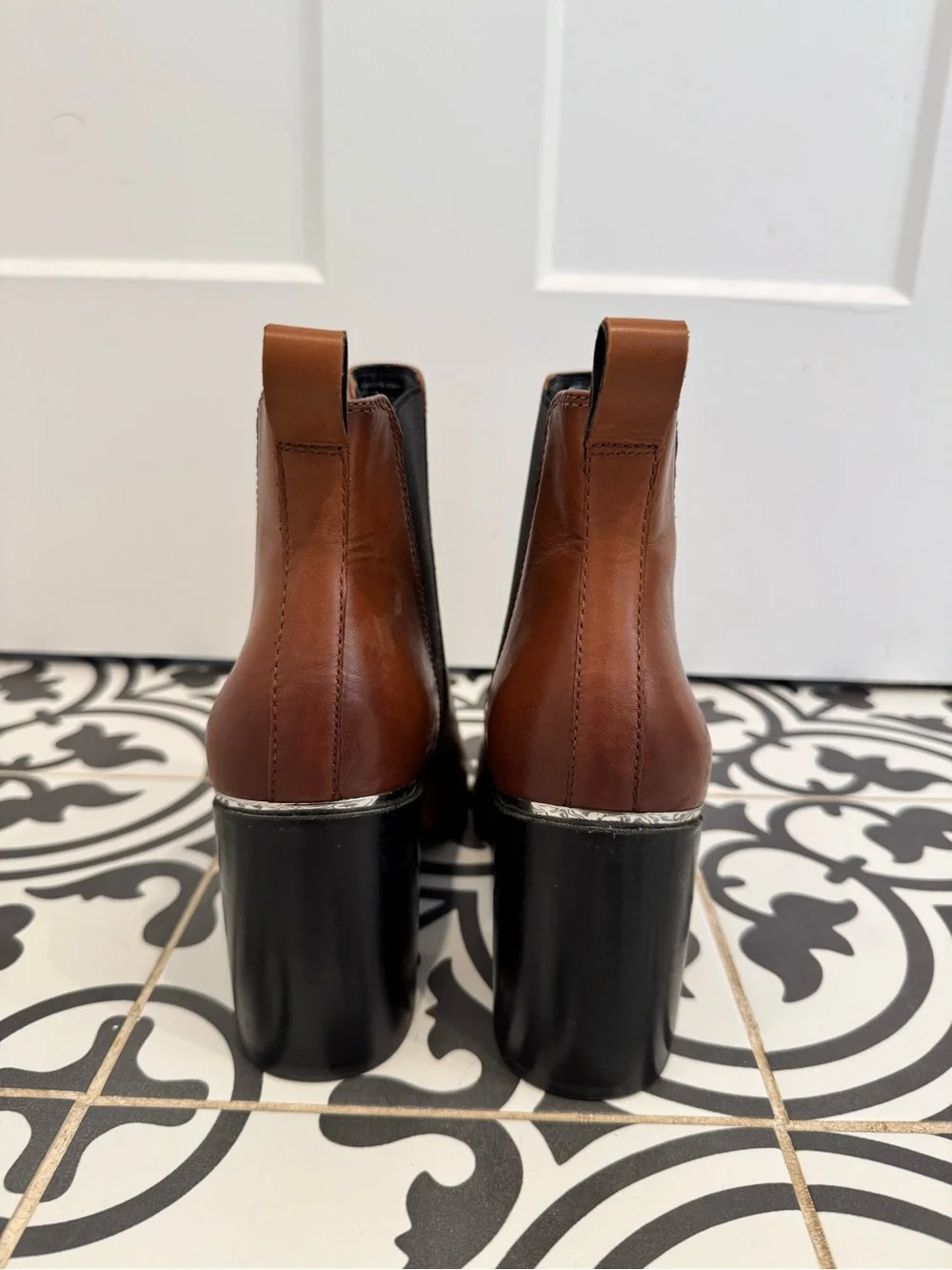 Steve Madden nwob steve